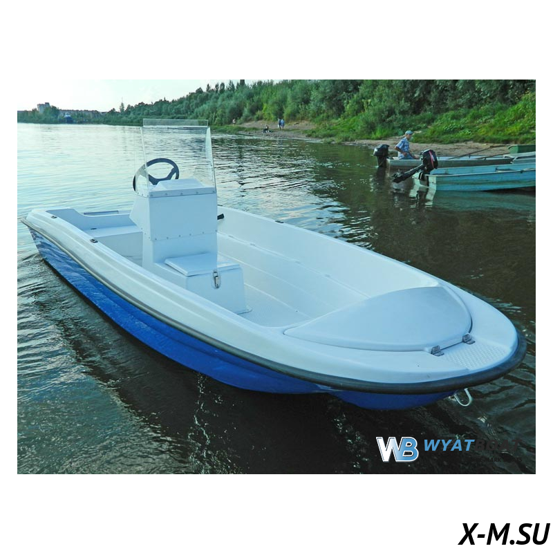 Моторная лодка WYATBOAT Пингвин с консолью (тримаран) Моторная лодка WYATBOAT Пингвин с консолью (тримаран)